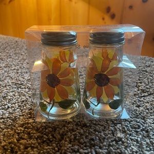 Sunflower Salt & Pepper Shakers